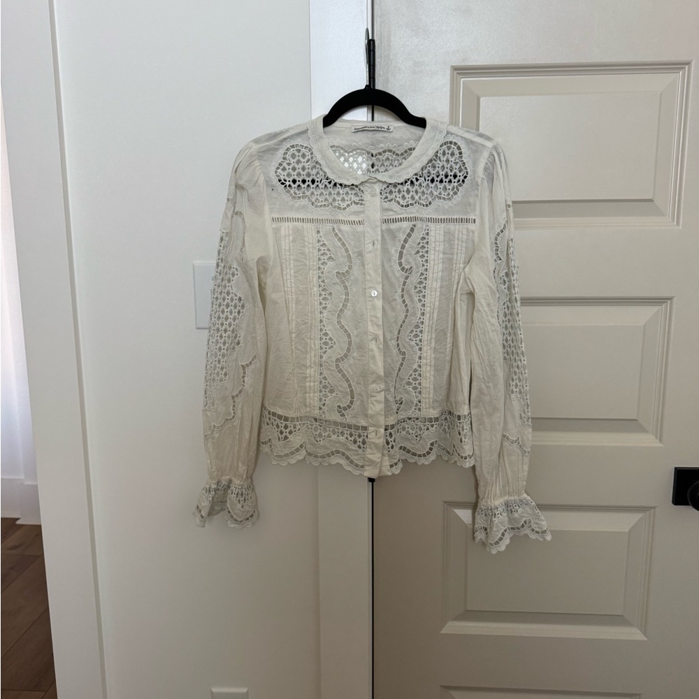 Abercrombie & Fitch Cream Lace-Trim Button-Up Blouse